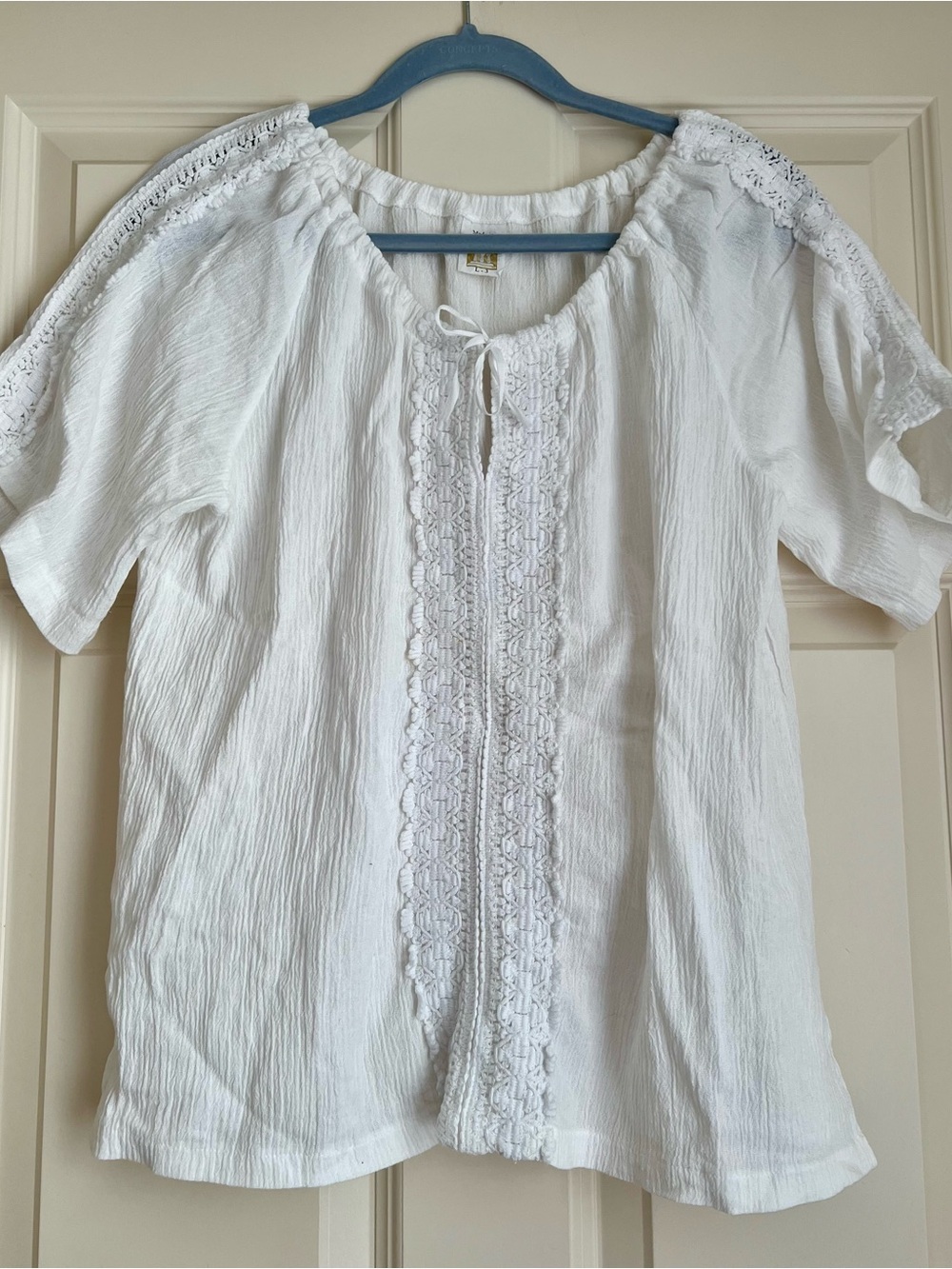 Made in Greece White Lace-Trim Peasant Blouse with Tie Neck L